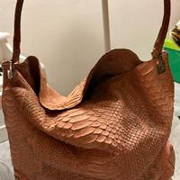 Borsa in vero rettile rosa cipria marca Ape Regina