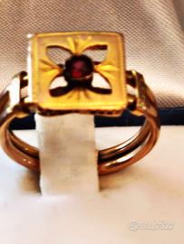 ANELLO ANTICO IN ORO GIALLO CON RUBINO DEL 800