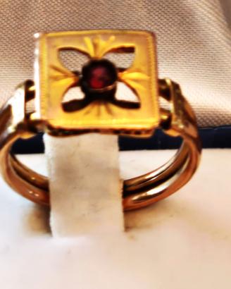 ANELLO ANTICO IN ORO GIALLO CON RUBINO DEL 800