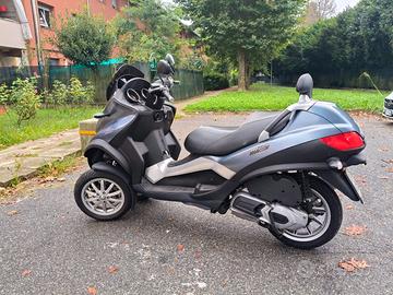 Piaggio MP3 300 PATENTE B