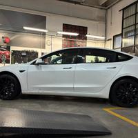 Cerchi nuovi in lega Tesla raggio 18