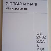 Raccoglitore nuovo della mostra di Armani 