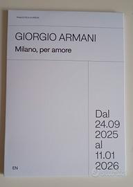 Raccoglitore nuovo della mostra di Armani 