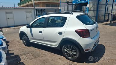 SANDERO STEPWAY 1500 DIESEL FULL OPTIONAL