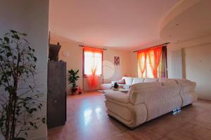 PORZIONE DI BIFAMILIARE A VOGHERA