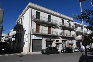 Appartamento di 100 m² con 3 locali a Alberobello