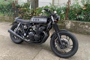 yamaha XJ 750 cafe race