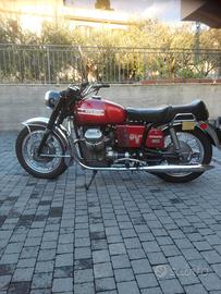 Moto guzzi V7 850 GT