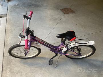 Bici bambina/ragazza Racer 20'' viola e bianca