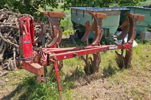 Aratro Trivomere Vogel-Noot