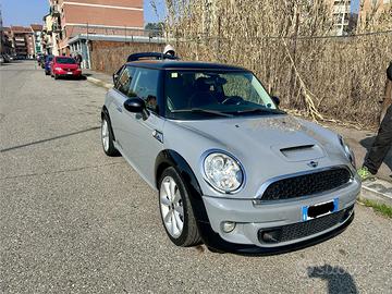Mini cuper 1.6 turbo