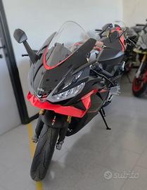 Aprilia RSV4 1100 Factory