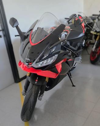 Aprilia RSV4 1100 Factory