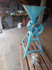 Mulino a pietre per farina