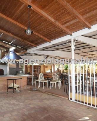 Villa con ampio terreno