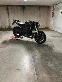 Suzuki gsxr 600 k8 2010