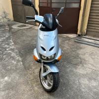 Aprilia sr 125 2t