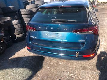 SKODA OCTAVIA MOTORE DHF CIL 1400 KW 96 METAN 2021