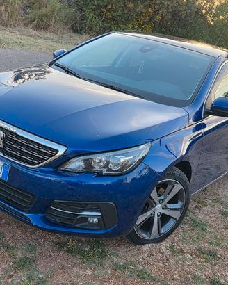 Peugeot 1.5 BlueHDi - 2018 - ottime  condizioni 
