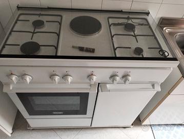 Cucina a gas De Longhi