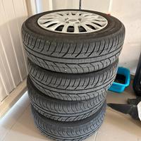 Pneumatici e cerchi in ferro 185/65/r15