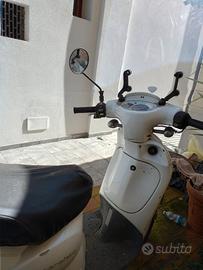 Motorino scooter scarabeo 50