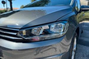 Volkswagen Touran 1.5 TSI