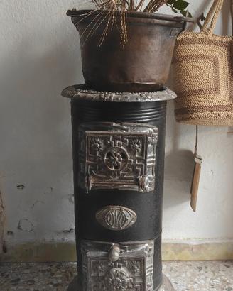 ANTICA STUFA A LEGNA VINTAGE