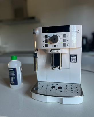 Macchina da caffè Magnifica S De Longhi