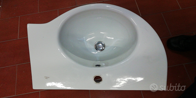 Lavandino ad angolo