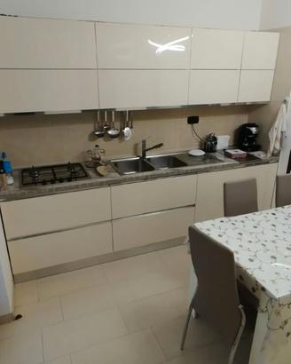 cucina in perfette condiazioni