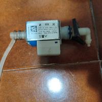 Pompa acqua Nespresso Inissia originale