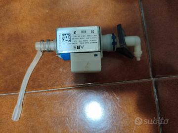 Pompa acqua Nespresso Inissia originale