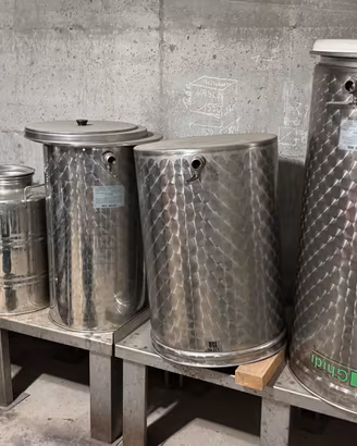 Contenitori acciaio inox liquidi 50 150 300 litri