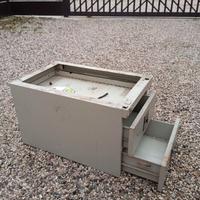 Cassettiera in metallo per ufficio