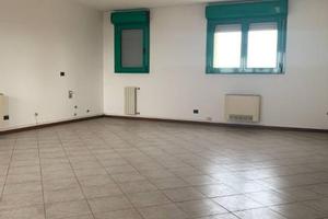 VIGODARZERE SALETTO UFFICIO DI 90 MQ IN OTTIME CON