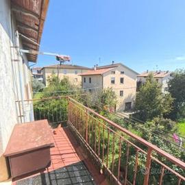 Appartamento in Bifamiliare al Primo Piano, B/103