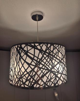 Lampadario, lampada da tavolo e abat jours