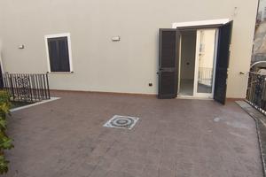 Bilocale con terrazzo