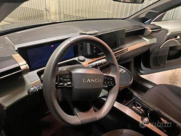 NUOVA LANCIA YPSILON