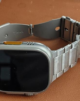 Apple Watch Ultra 49mm LTE + GPS titanio