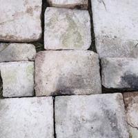 Chianche e scalini di pietra