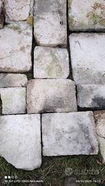 Chianche e scalini di pietra