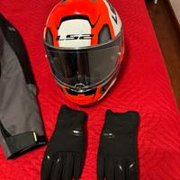 Casco integrale e guanti