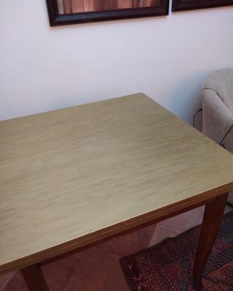 tavolo in legno apribile