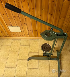 Tappa bottiglie in sughero (tappatrice)