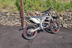 HM 85 