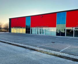 ZONA NORD - CAPANNONE COMMERCIALE