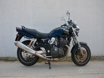 Suzuki GSX 750 Inazuma - 2000 - FMI