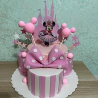 Torta scenografica minnie rosa